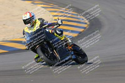 media/Dec-18-2022-SoCal Trackdays (Sun) [[8099a50955]]/Turns 9 and 10 Set 2 (1055am)/